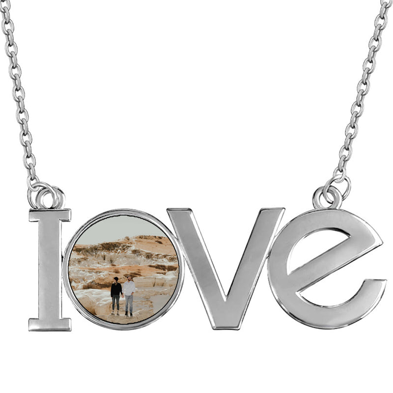 Custom Vintage Locket Necklace with Photo, Memorial Photo Locket, Photo Necklace with Letter Charm , Wedding Gift, Christmas GIft, Mom Gift