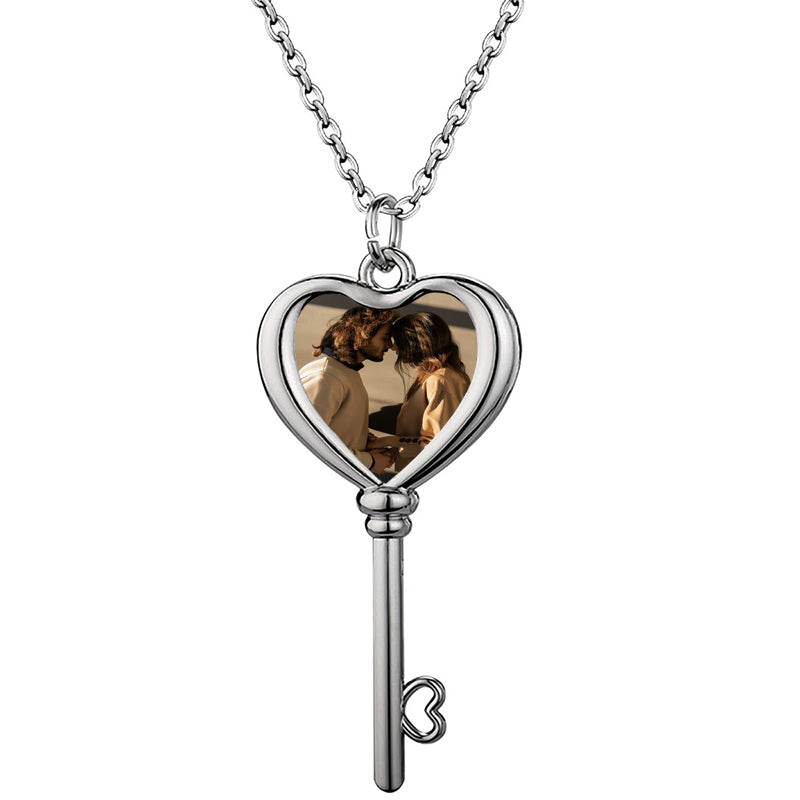 PERIMADE Seashell Projection Necklace ? Personalized Picture Inside Pendant ? Minimalist Pet Memorial Jewelry ? Trendy Best Friend Gift