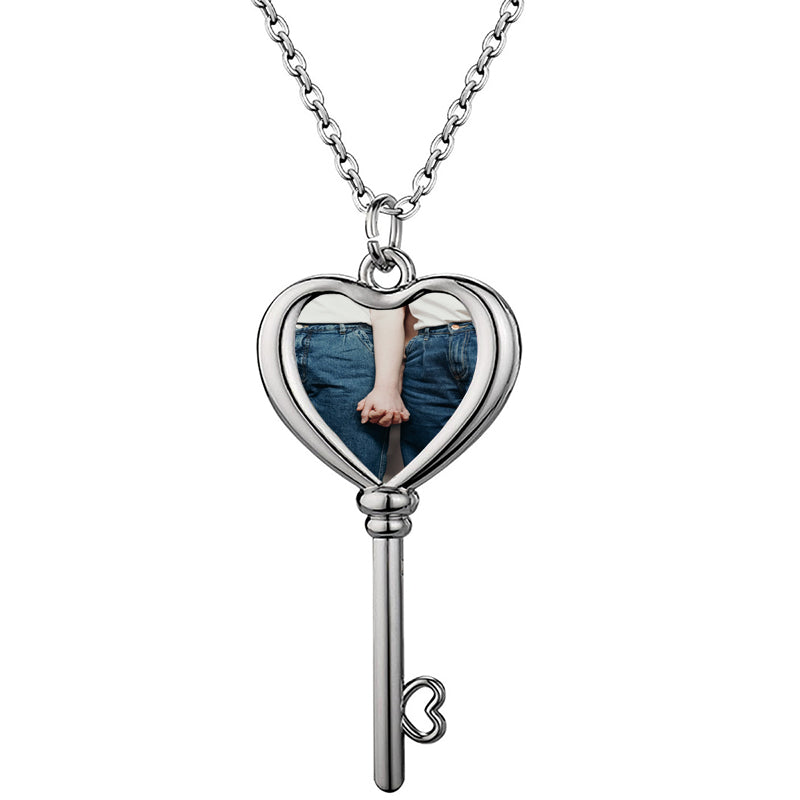 Custom Iris Eye Resin Necklace ¨C Personalized (made to order) Iris Portrait Jewelry, Cat Eye, Pet Eye, etc.